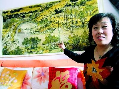 七里河下西园小区纺织女工绣出“清明上河图”